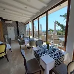 Vemara Boutique Hotel-free Parking 3* Варна