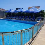 Vemara Boutique Hotel-free Parking Варна