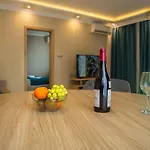 Отель Vemara Boutique Hotel-free Parking