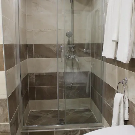 Vemara Boutique Hotel-free Parking 3*