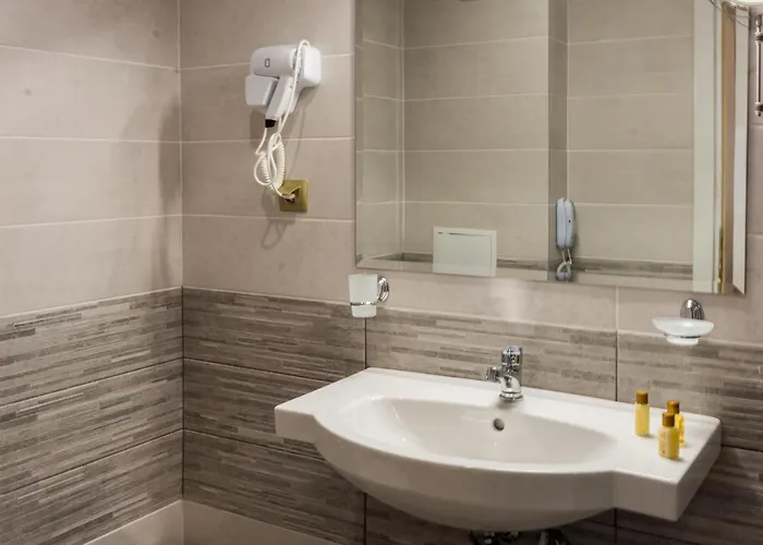 Vemara Boutique Hotel-free Parking 3* Várna