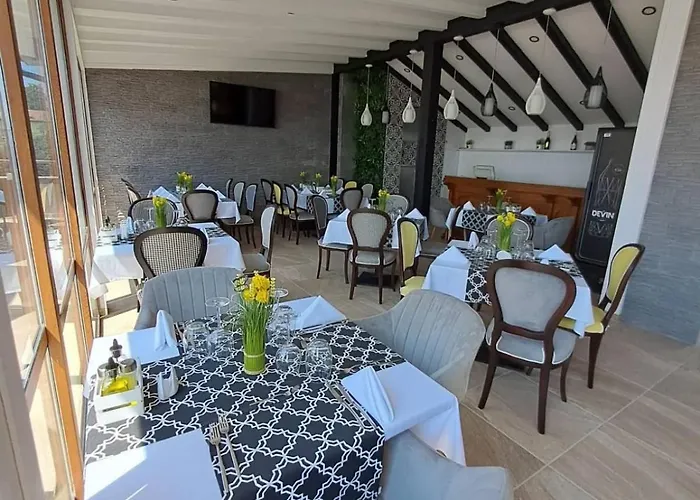 Vemara Boutique Hotel-free Parking Хотел