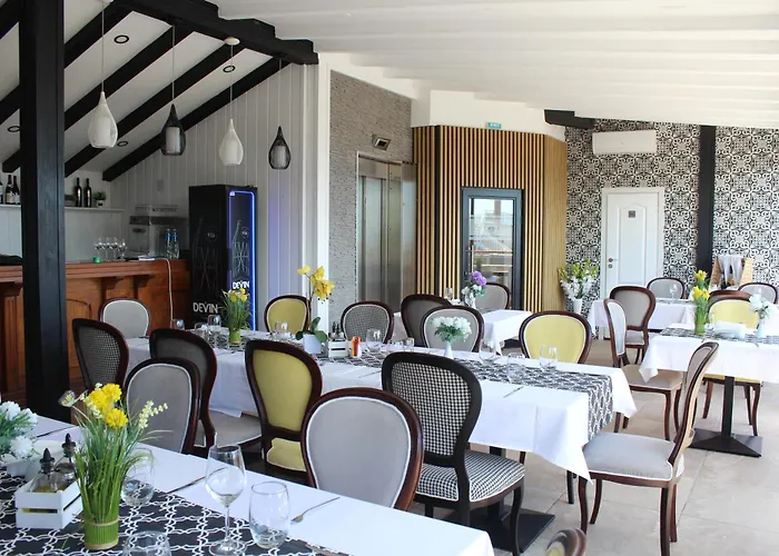 Хотел Vemara Boutique Hotel-free Parking 3*