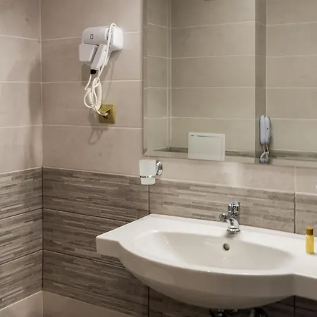 Vemara Boutique Hotel-free Parking 3* 바르나