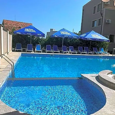 Hotel Vemara Boutique Hotel-free Parking Varna