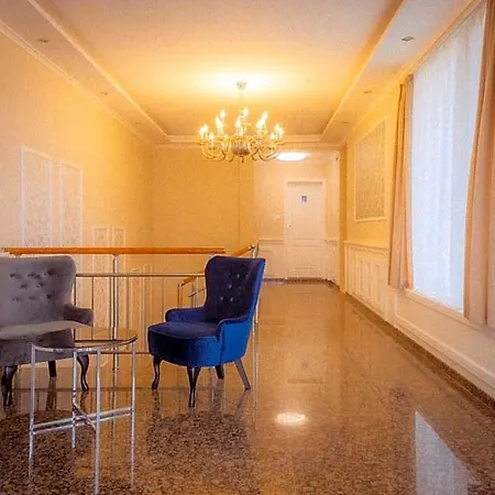 Vemara Boutique Hotel-free Parking Hotel