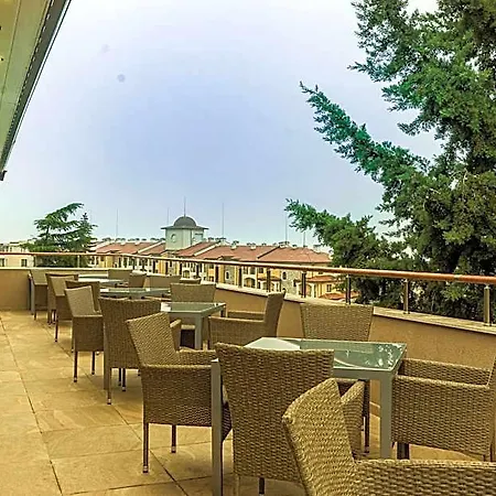 Vemara Boutique Hotel-free Parking Hotel